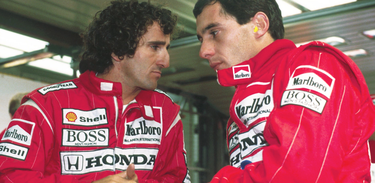 A disputa entre Alain Prost e Ayrton Senna fica cada vez mais acirrada