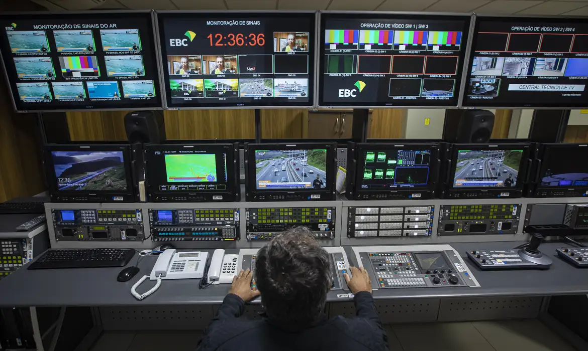 Joédson Alves/Agência Brasil Brasília (DF) 06-04-2023 - Por dentro da Empresa Brasil de Comunicação (EBC), vista da central técnica do Venâncio.
Foto: Joédson Alves/Agência Brasil