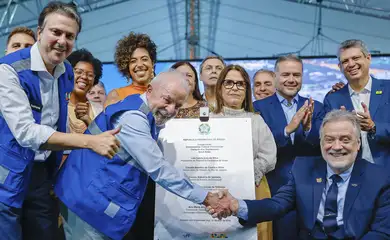 Presidente da República, Luiz Inácio Lula da Silva, durante cerimônia de inauguração da Nova Sede da Unidade de Campos dos Goytacazes da Universidade Federal Fluminense – UFF Campos.
Rua Santiago Carvalhido Filho, nº 85, Centro – Campos dos Goytacazes - RJ.

Foto: Ricardo Stuckert / PR