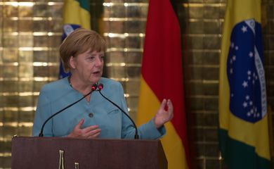 A aliança de Angela Merkel deve receber entre 36% e 37% dos votos
