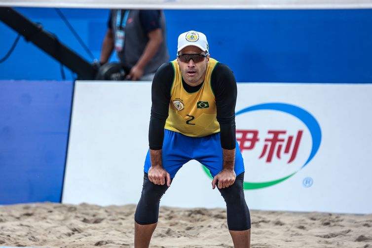 Bruno Schmidt é ouro no vôlei de praia masculino dos 7º Jogos Mundiais Militares