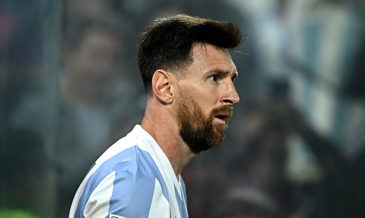 Capitão da seleção argentina, Lionel Messi, em partida contra o Peru 
19/11/2024 
REUTERS/Rodrigo Valle