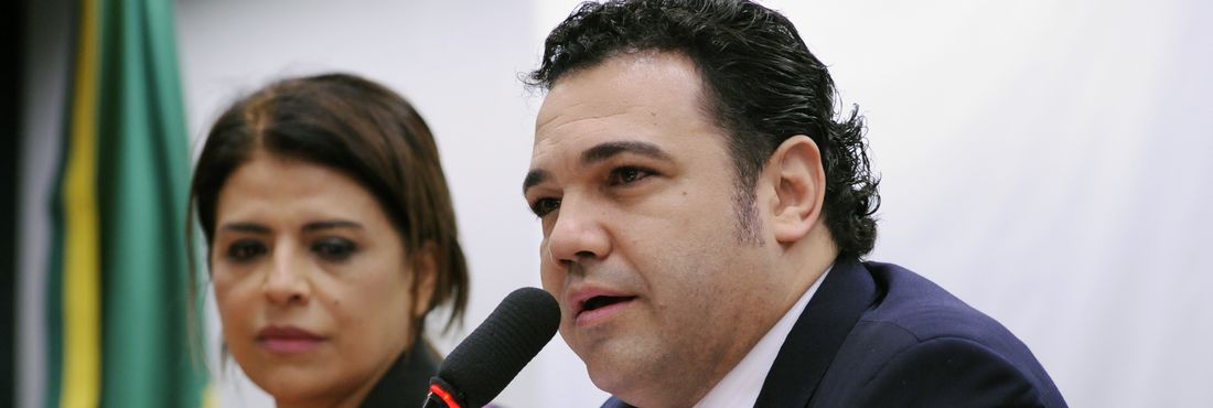 Marco Feliciano ( PSC-SP) é eleito presidente da Comissão de Direitos Humanos e Minorias da Câmara dos Deputados
