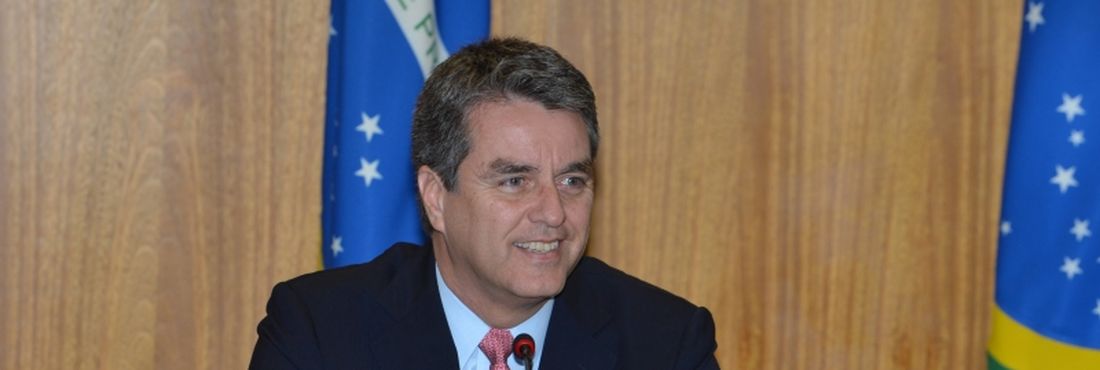Novo diretor-geral da Organização Mundial do Comércio, embaixador Roberto Carvalho de Azevêdo, concede primeira entrevista no Brasil após ser eleito para o cargo