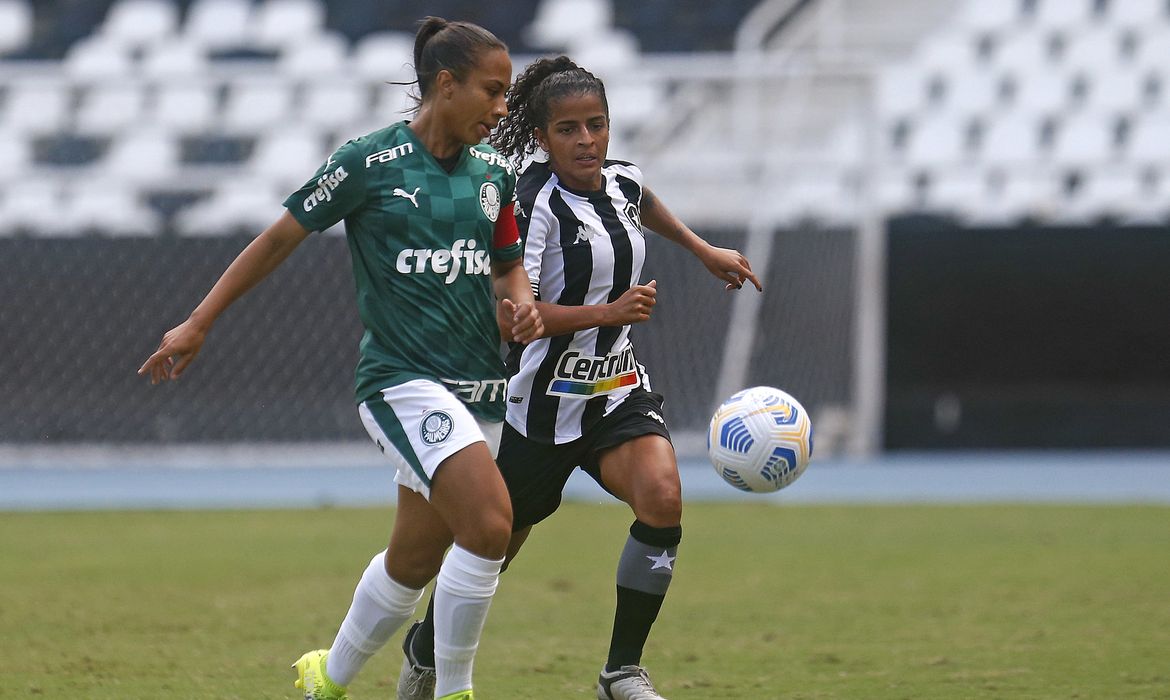 Palmeiras vence Botafogo por 4 a 0 fora de casa no Brasileiro Feminino - em 29/04/2021