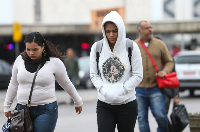Brasília bate recorde de frio na madrugada