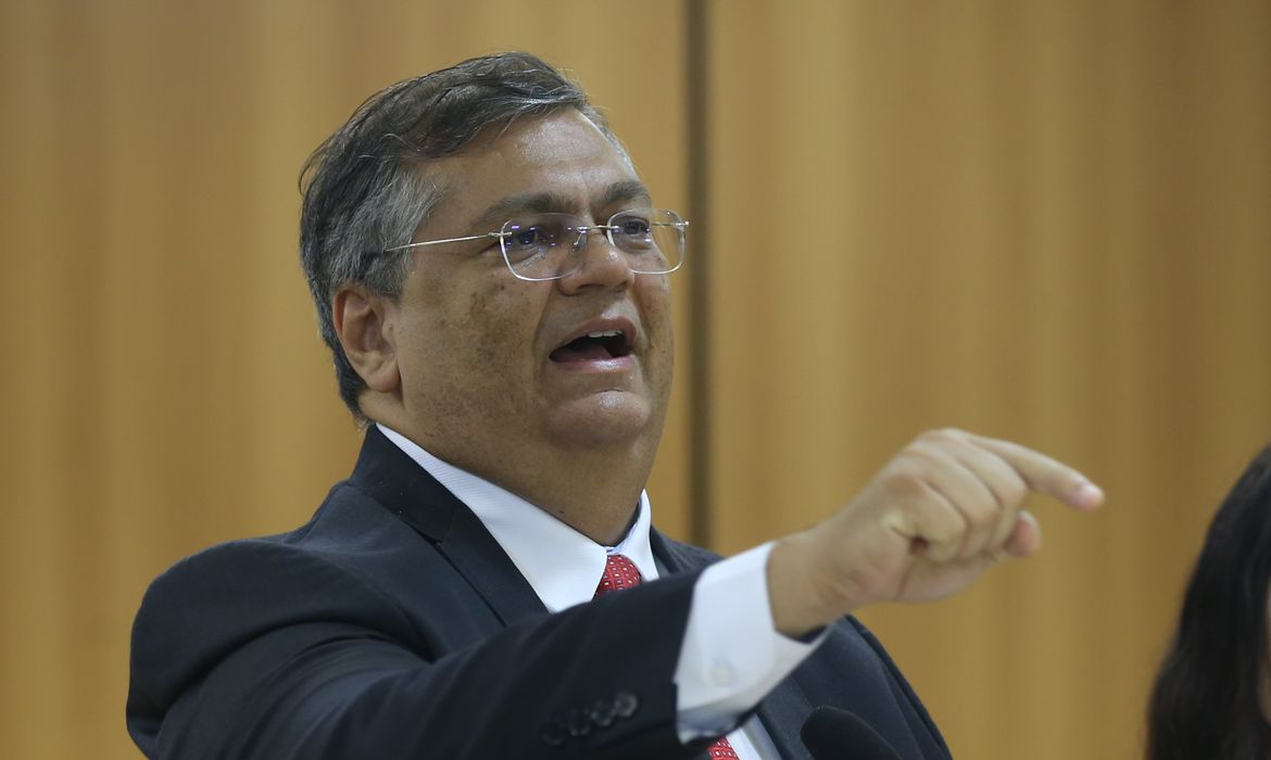 Brasília (DF), 12/04/2023 – O Ministério da Justiça e Segurança Pública, Flávio Dino, concede entrevista coletiva e fala sobre as novas ações de prevenção e combate a ameaças de ataques em escolas. Foto: Valter Campanato/Agência Brasil