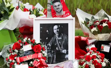 Parentes de Diogo Jota e premiê de Portugal velam jogador do Liverpool