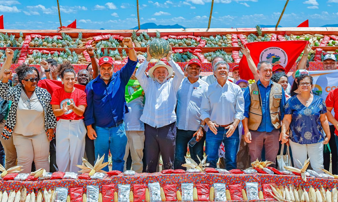Campo do Meio (MG), 07/03/2025 - Presidente da República, Luiz Inácio Lula da Silva, durante visita às áreas de produção de goiaba, café e milho. Foto: Ricardo Stuckert/PR