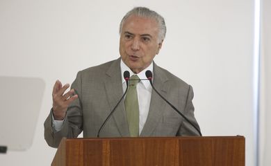 Brasília - O presidente Michel Temer anuncia recursos para expansão e modernização do Metrô do Distrito Federal (Antonio Cruz/Agência Brasil)