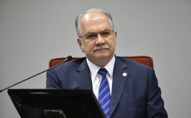 Brasília –  O ministro do STF Luiz Edson Fachin, durante audiência com governadores para discutir as dívidas dos estados, e a mudança na fórmula de cobrança da taxa de juros (José Cruz/Agência Brasil)