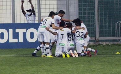 A comemoração do gol de Dudu,Figueirense FC