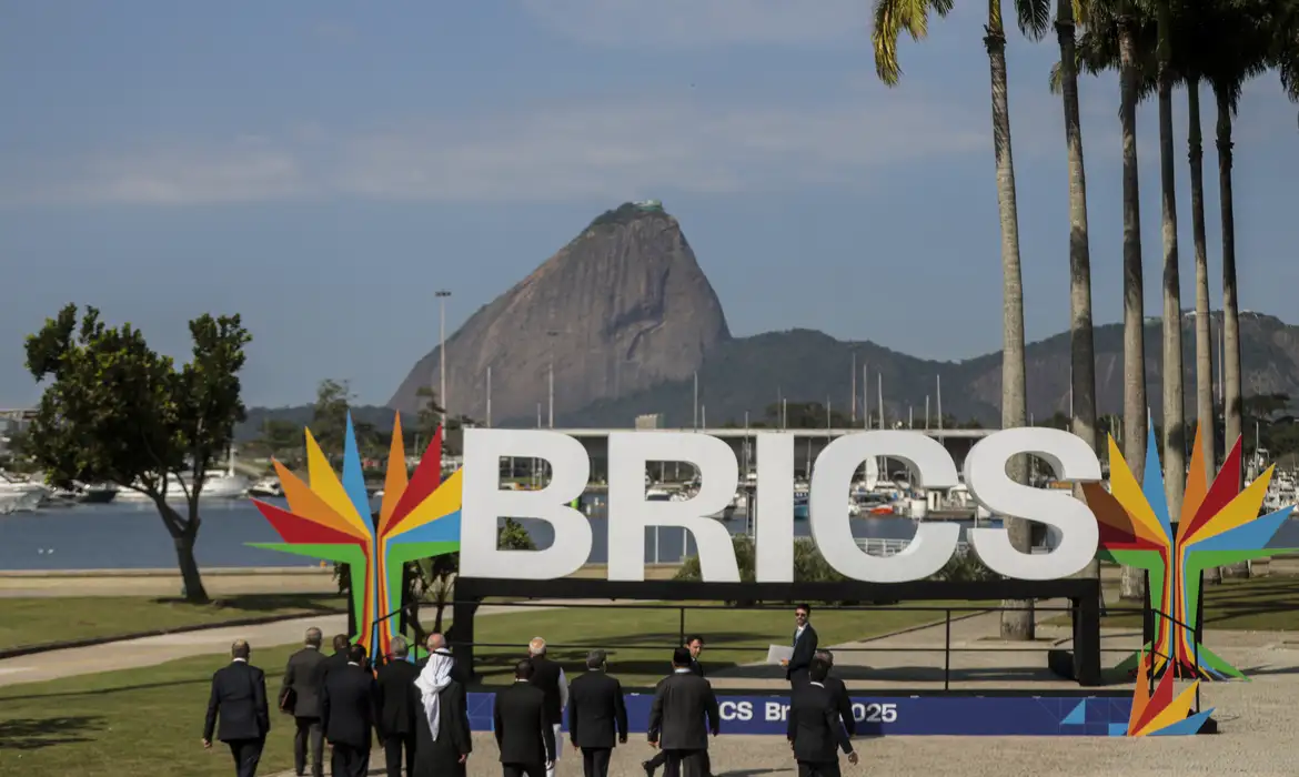 Brics une aspirações de Brasil, Índia e África a Conselho de Segurança
