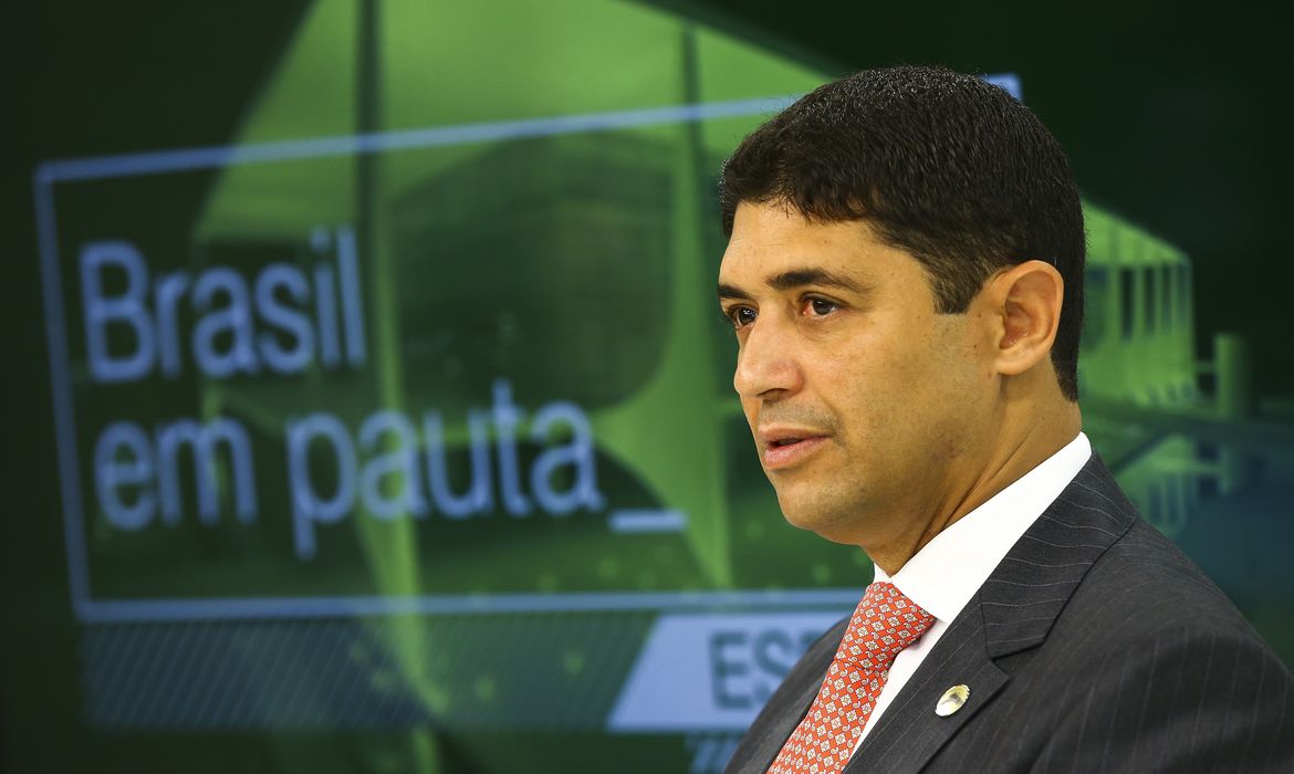 O ministro da Controladoria- Geral da União, Wagner Rosário, participa do programa Brasil em Pauta.