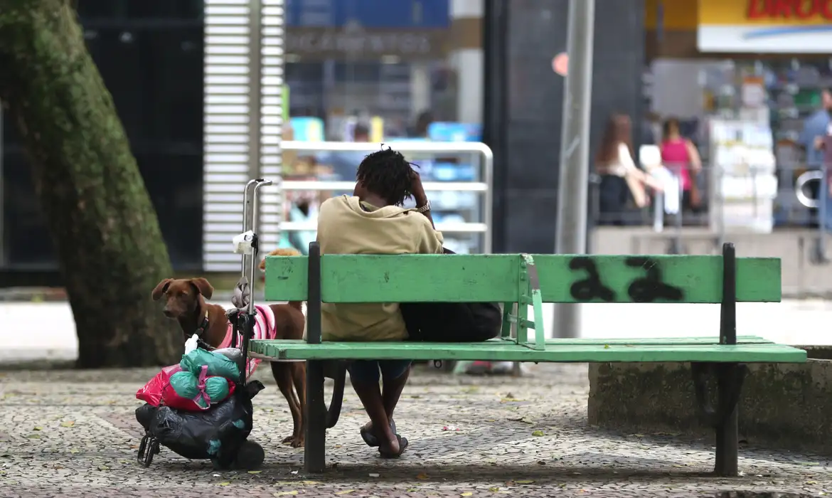 Rio de Janeiro (RJ), 14/02/2023 - População em situação de rua no centro da cidade. (Foto:Tânia Rêgo/Agência Brasil)