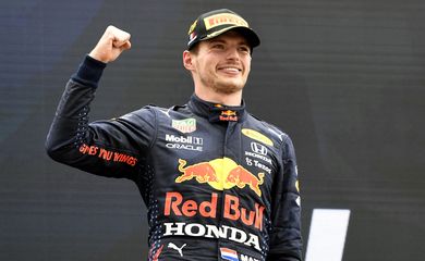 Max Verstappen comemora vitória no Grande Prêmio da França de Fórmula 1