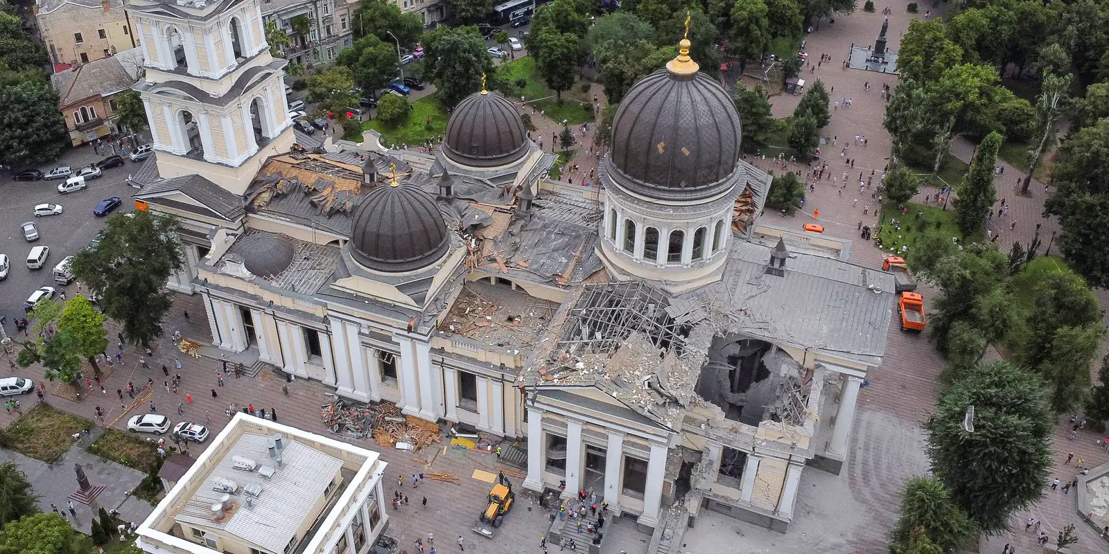 Ataque russo em Odesa mata um e danifica catedral 23/07/2023 REUTERS/Yan Dobronosov