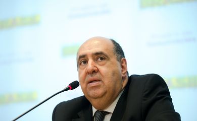 BRASÍLIA, DF, BRASIL,  23-11-2015, 15h00: O presidente da ANATEL, João Rezende, durante o lançamento da Consulta Pública para debater a revisão do modelo de prestação de serviços de telecomunicações. (Foto: Marcelo Camargo/Agência Brasil)