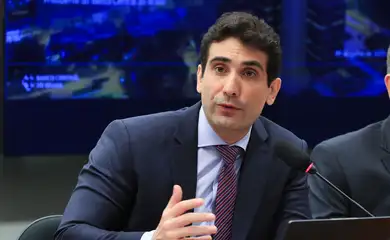 Brasília (DF), 09/07/2025  - Presidente do Banco Central (BC), Gabriel Galípolo, participa de audiência pública,  promovida pela Comissão de Finanças e Tributação (CFT) da Câmara dos Deputados.  Foto: Lula Marques/Agência Brasil