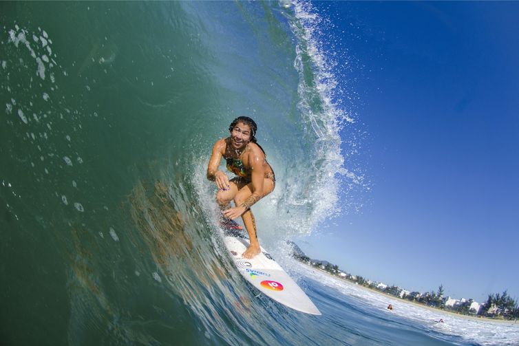 A brasileira Silvana Lima vai participar da estreia do surfe nos Jogos Olímpicos. Ela conquistou a vaga para Tóquio 2020 na etapa de Maui, no Havaí, do circuito mundial de surfe feminino