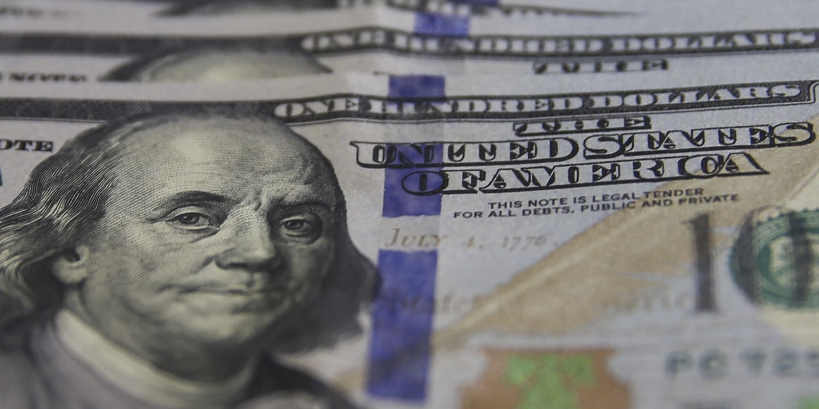 Dólar cai para R$ 5,26 e tem primeira queda semanal desde maio