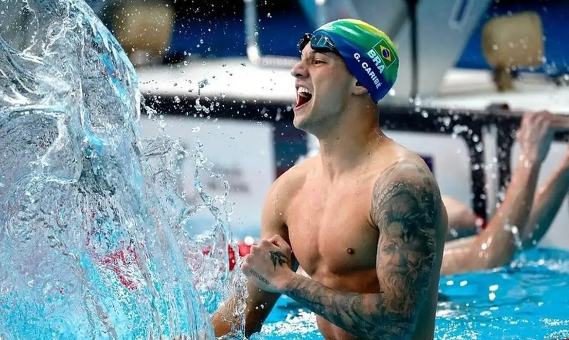 Satiro Sodré/CBDA/Direitos Reservados Guilherme Caribé fatura prata nos 100m livre do Mundial de piscina curta, em 12/12/2024