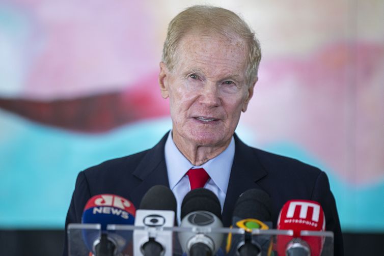 Brasília (DF) 24/07/2023 - O administrador da NASA, Bill Nelson, durante pronunciamento após reunião com o presidente, Luiz Inácio Lula da Silva, no Palácio do Planalto.
Foto: Joédson Alves/Agência Brasil
