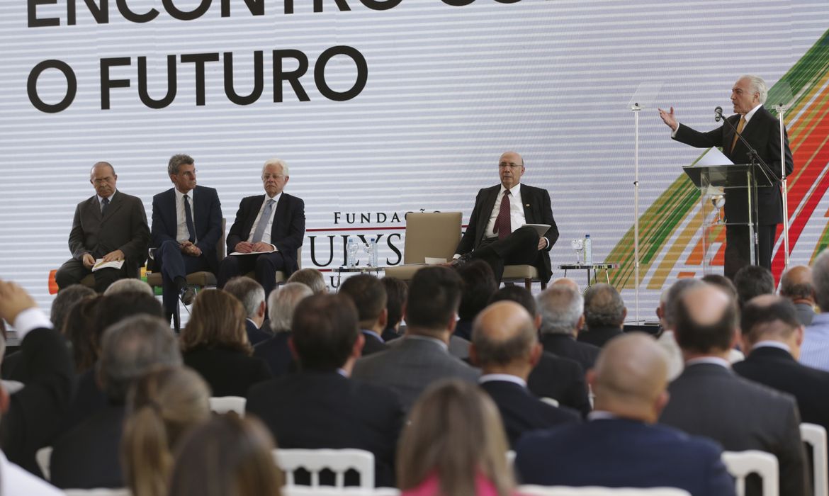 MDB realiza hoje, em Brasília, o Encontro com o Futuro. Participam do encontro o presidente da República, Michel Temer e o ex- ministro da Fazenda, Henrique Meirelles.