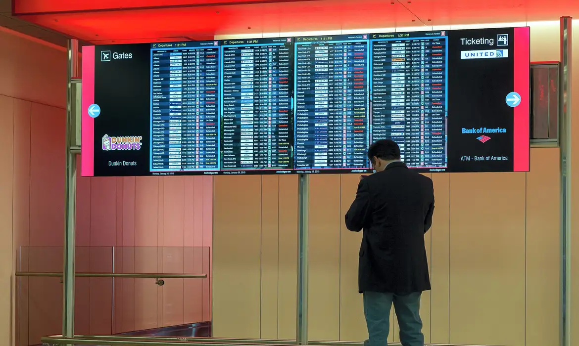 Aeroporto Internacional Logan em Boston, Massachusetts. Mais de 5 mil voos foram cancelados em todo país