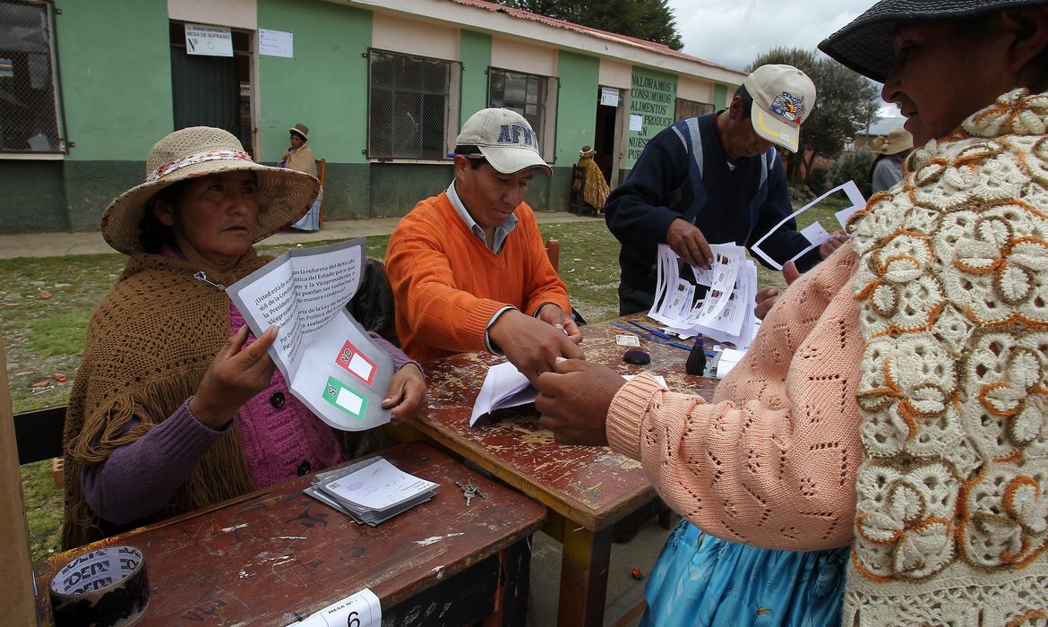 Referendo popular sobre uma reforma da Constituição boliviana para permitir a reeleição presidencial pela terceira vez