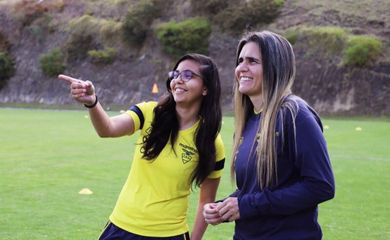 Carol LIma e Emily Lima - comissão técnica seleção feminina do Equador