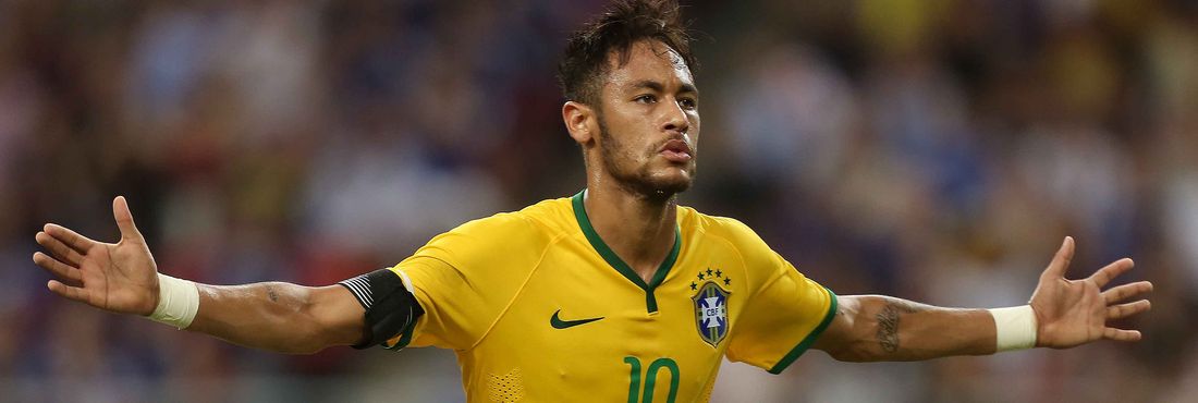 O atacante e capitão da Seleção Brasileira Neymar comemora gol em jogo amistoso