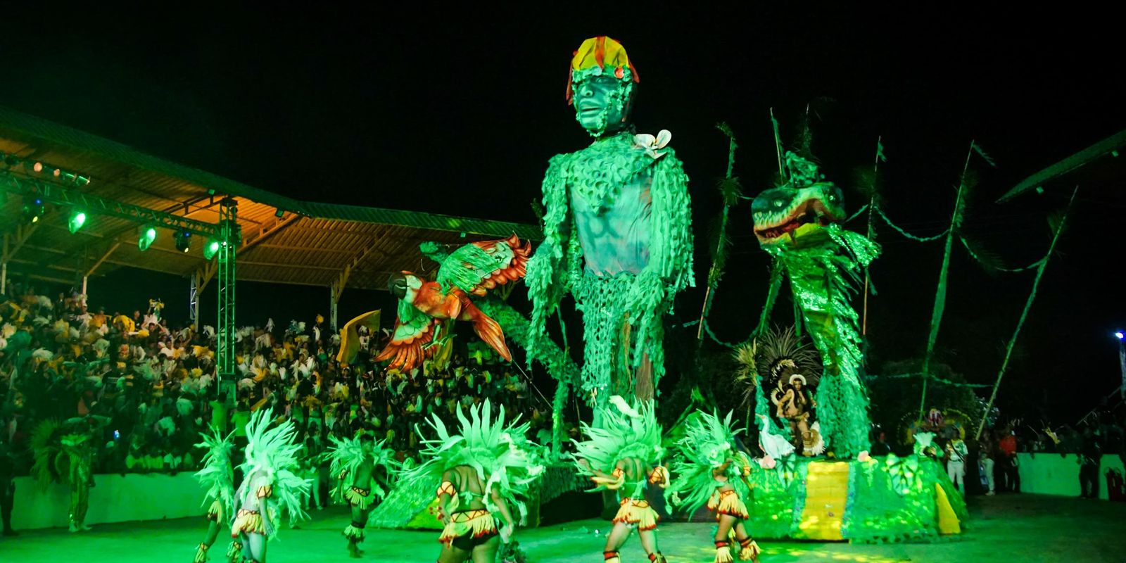 Festival de Parintins (AM) inicia nesta sexta-feira (27), às 20h.