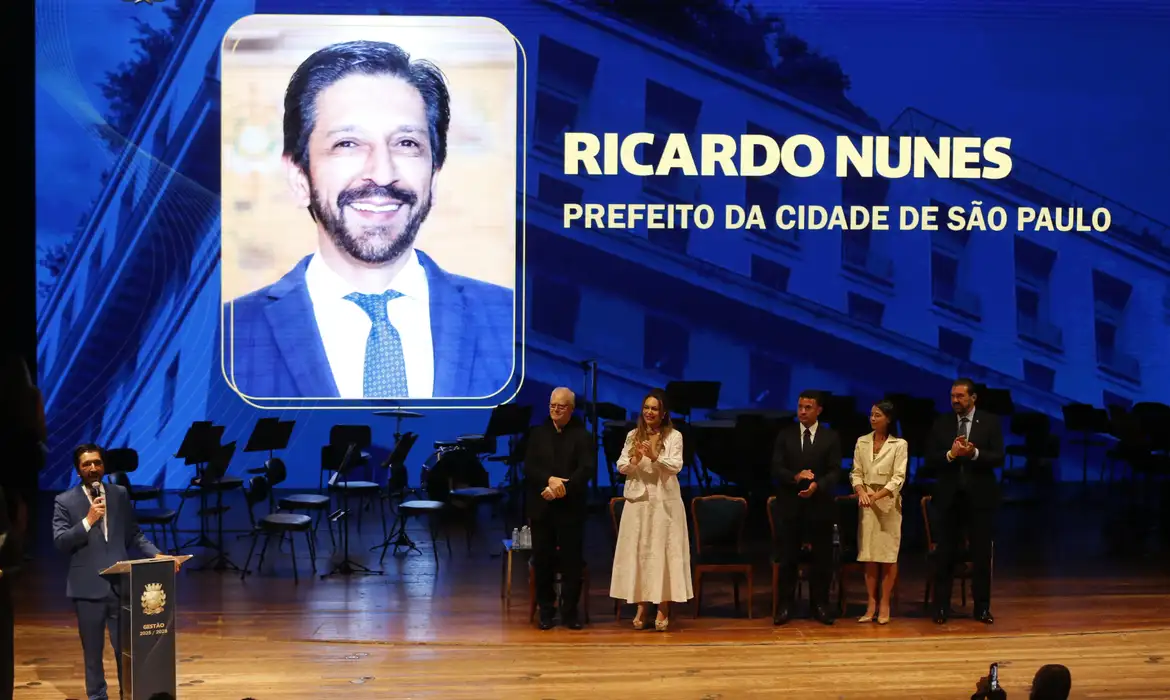 Paulo Pinto/Agência Brasil São Paulo (SP), 01/01/2025 - Posse do Prefeito Ricardo Nunes e seu vice Ricardo Mello Araujo no Teatro Municipal de São Paulo. Foto: Paulo Pinto/Agência Brasil