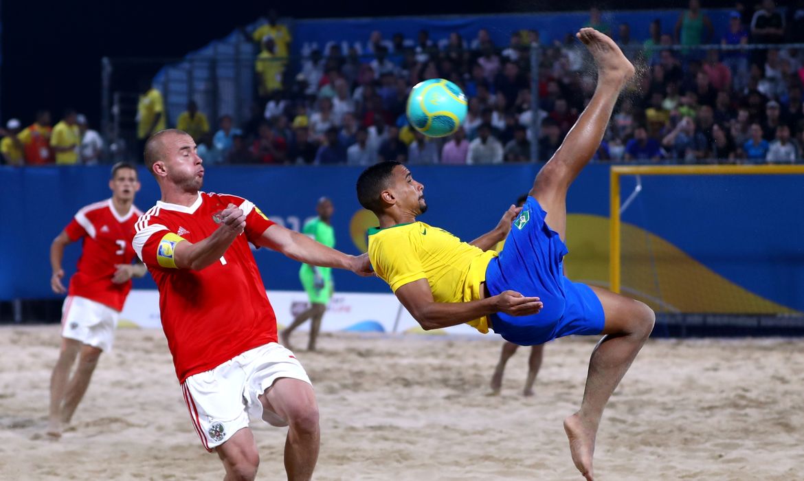 Brasil conquista ouro no beach soccer
