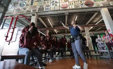 São Paulo (SP), 09/06/2025 -  TV Brasil com convidados no Museu do Futebol para assistir a transmissao do jogo São Paulo x Internacional pelo Campeonato Brasileiro Feminino.  Foto: Paulo Pinto/Agência Brasil