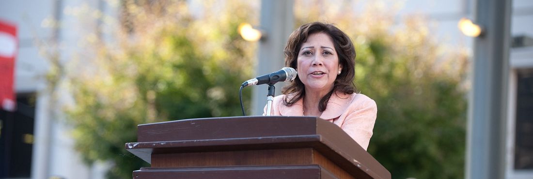 Hilda Solís era a única hispânica do gabinete de Barack Obama