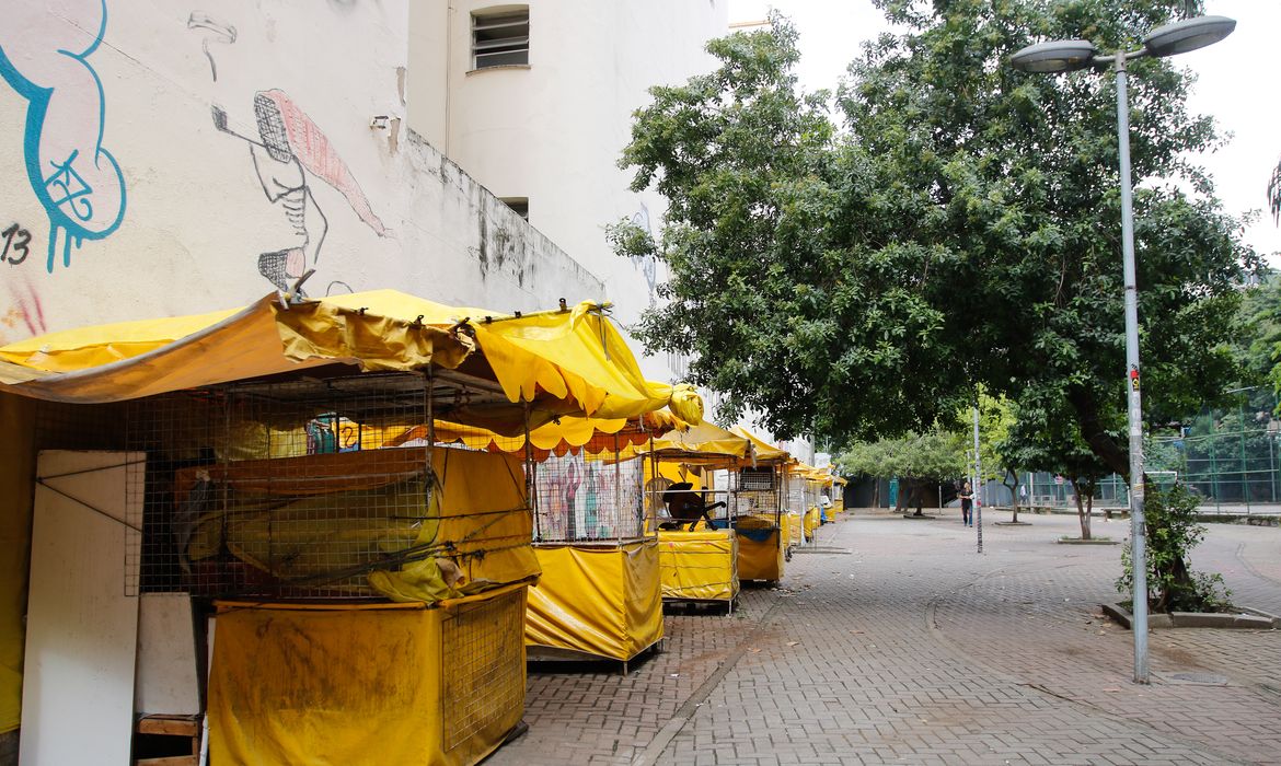 Rio de Janeiro tem o primeiro dia de comércio fechado por determinação da prefeitura