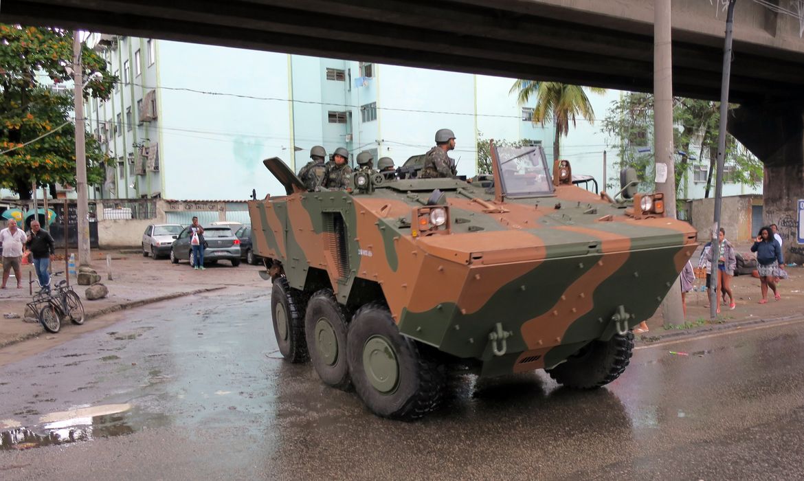 Rio de Janeiro - Operação conjunta da polícia com Forças Armadas em oito comunidades do Rio, com ênfase no Jacarezinho (Vladimir Platonow/Agência Brasil)