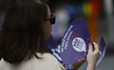 Rio de Janeiro (RJ), 11/02/2026 – A campanha “Não é Não! Respeite a decisão” realiza ação no Largo da Carioca para reforçar o combate ao assédio e à importunação sexual no Carnaval. Foto: Fernando Frazão/Agência Brasil