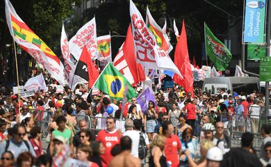 Rio de Janeiro - Grito dos excluídos caminha pelo centro da cidade até o Boulevard Olímpico (Tânia Rêgo/Agência Brasil)