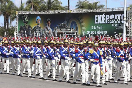 Cerimônia comemorativa do Dia do Exército, no Quartel-General do Exército, no Setor Militar Urbano, em Brasília