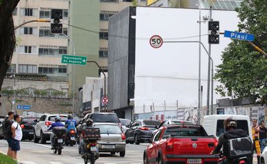 São Paulo (SP), 20/03/2024 - Semáforos apagados na rua da Consolação durante o apagão de energia de Enel. Foto: Rovena Rosa/Agência Brasil