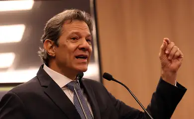 Brasília (DF), 28/08/2025 - O ministro da Fazenda, Fernando Haddad, durante entrevista coletiva para detalhar duas operações da Polícia Federal para combater a atuação do crime organizado no setor de combustíveis. Foto: José Cruz/Agência Brasil