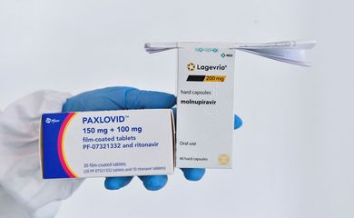 FILE PHOTO: Pfizer and Merck oral COVID-19 pills arrive at Misericordia hospital, in Grosseto