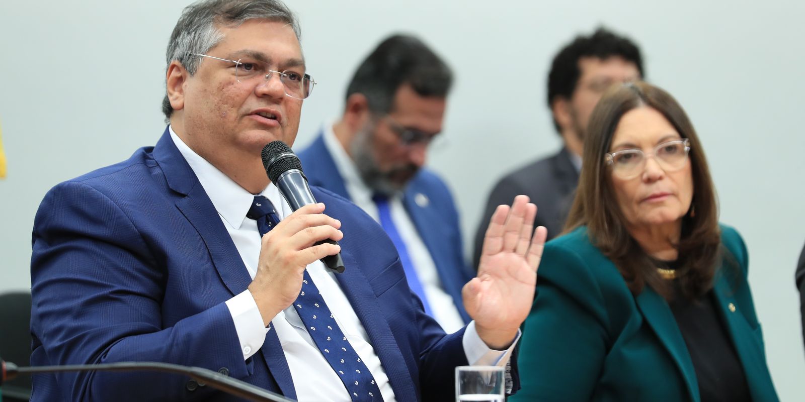 Dino: governo colocou fim à espetacularização no combate à corrupção