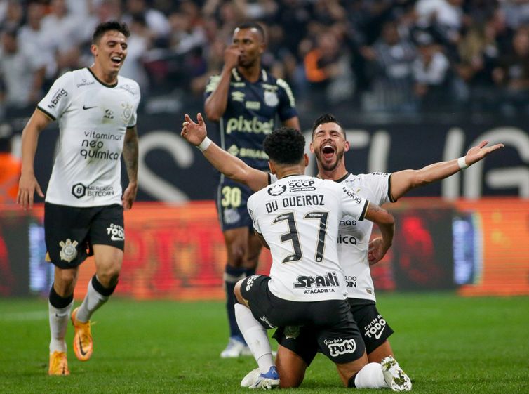 Em jogo contra Timão, Santos pode ficar perto das quartas do