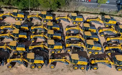 Lula entrega 318 máquinas agrícolas para 301 municípios mineiros