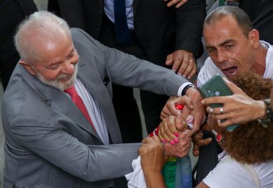 Brasília (DF), 11/12/2023, O presidente Luiz Inácio Lula da Silva, durante o lançamento do Plano Ruas Visíveis - Pelo direito ao futuro da população em situação de rua, no Palácio do Planalto. A iniciativa faz parte da celebração dos 75 anos da Declaração Universal dos Direitos Humanos e do Dia Internacional dos Direitos Humanos, comemorados ontem (10) em todo o mundo. Foto: Jose Cruz/Agência Brasil