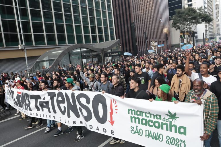 São Paulo (SP), 14/06/2025 -  Marcha da Maconha na Avenida Paulista .  Foto: Paulo Pinto/Agência Brasil